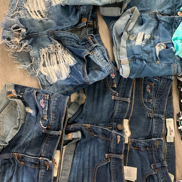 Woman’s Clothes - Picture 4 of 8